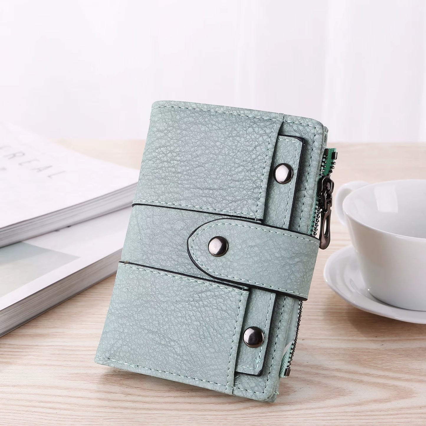 Women Wallet Simple Retro Rivets Short Wallet Coin Purse Card Holders Handbag for Girls Purse Small Wallet Ladies Bolsa Feminina